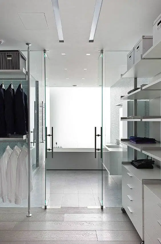 We made sure we picked different kinds of bathrooms with walk in closets for you to take a look and find inspiration to plan your very own. Check more at betterthathome.com