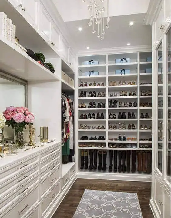 Luxury Closet Designs for you to feel inspired and ready to up your closet game with a marvelous walk-in closet you have only seen in magazines! We have more ideas on betterthathome.com
