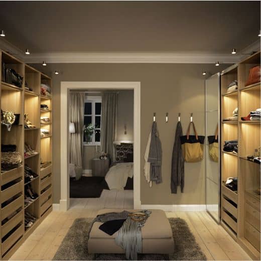 Master bedroom designs with walk in closets must come easy after you take a look at our suggestion list. Check more on betterthathome.com