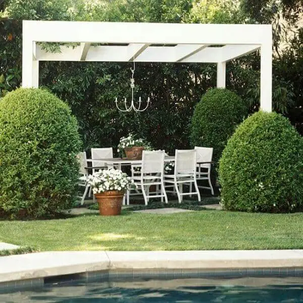 One can take these pool and pergola designs and adapt them to space they have available, either attached to the house or standing by itself, openly, or similar to a gazebo, at your pool’s side.