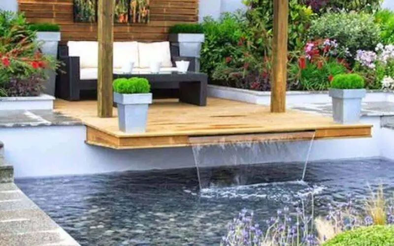 25 Outstanding Pool and Pergola Designs