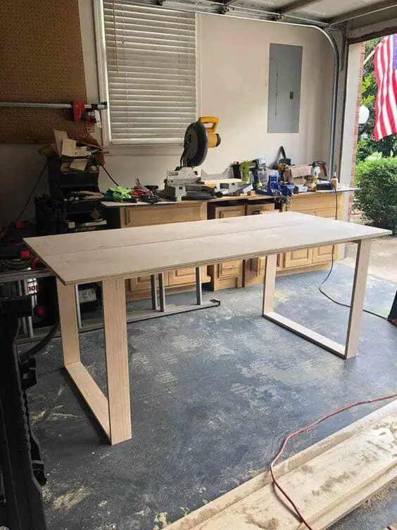 Photo of a DIY modern desk made by House on LongWood Lane.